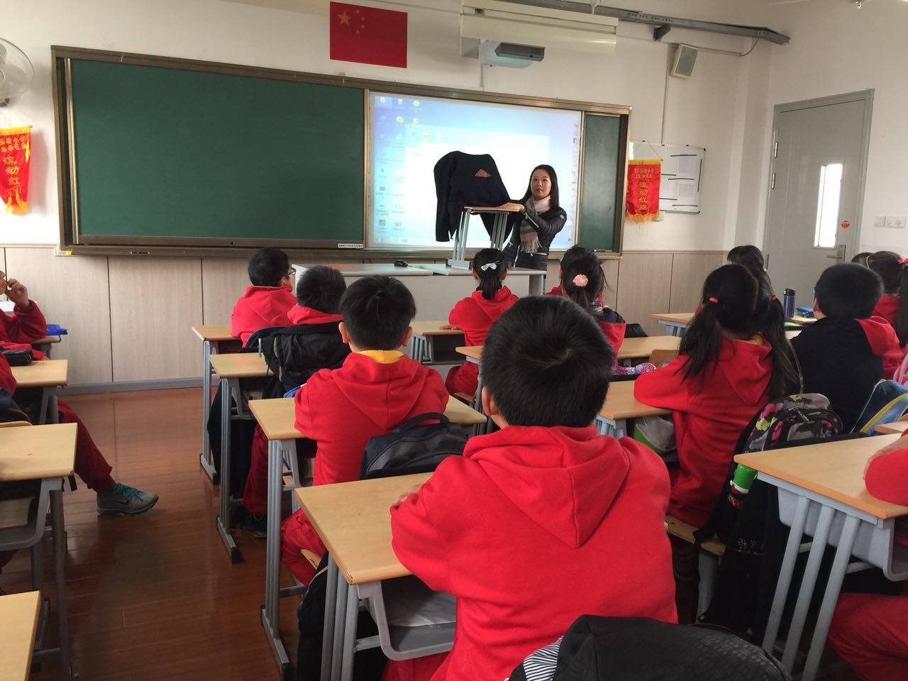 首页.jpg 首页.jpg